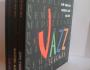 Collection de trois livres sur le jazz avec mise en page et coffret en bois